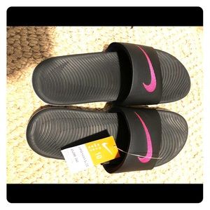 NIB Nike women’s slides